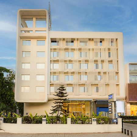 Keys Prima By Lemon Tree Hotels, Pimpri, Pune Exteriör bild