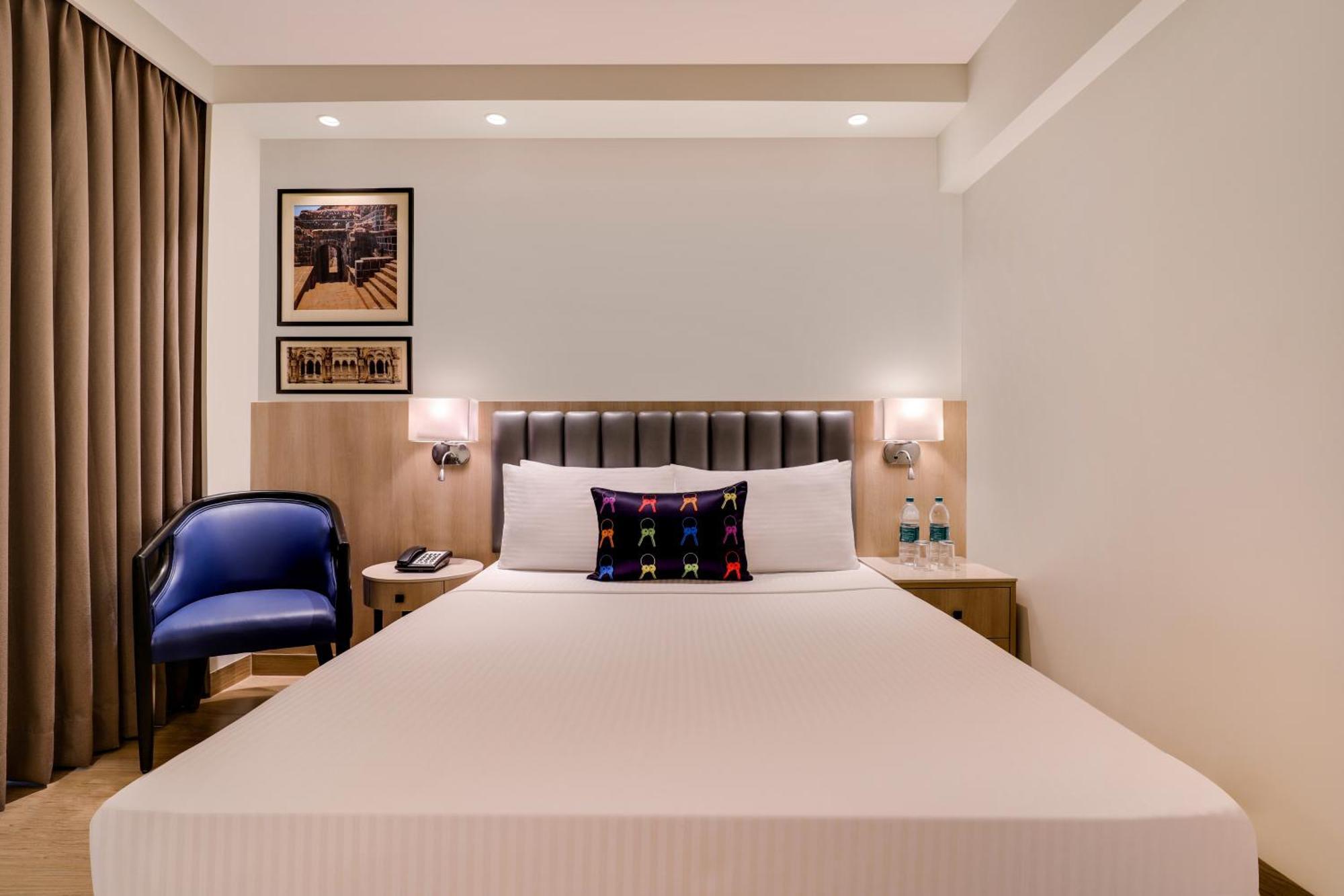 Keys Prima By Lemon Tree Hotels, Pimpri, Pune Exteriör bild