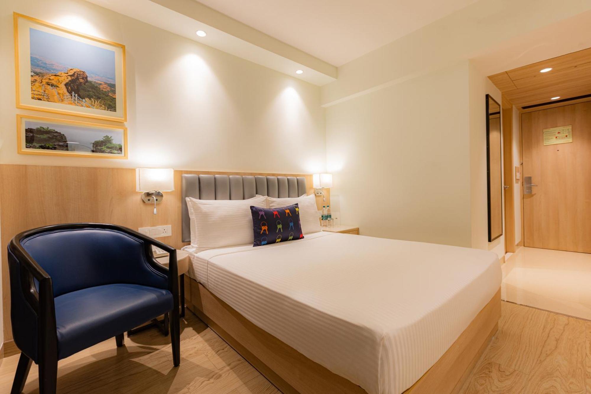 Keys Prima By Lemon Tree Hotels, Pimpri, Pune Exteriör bild