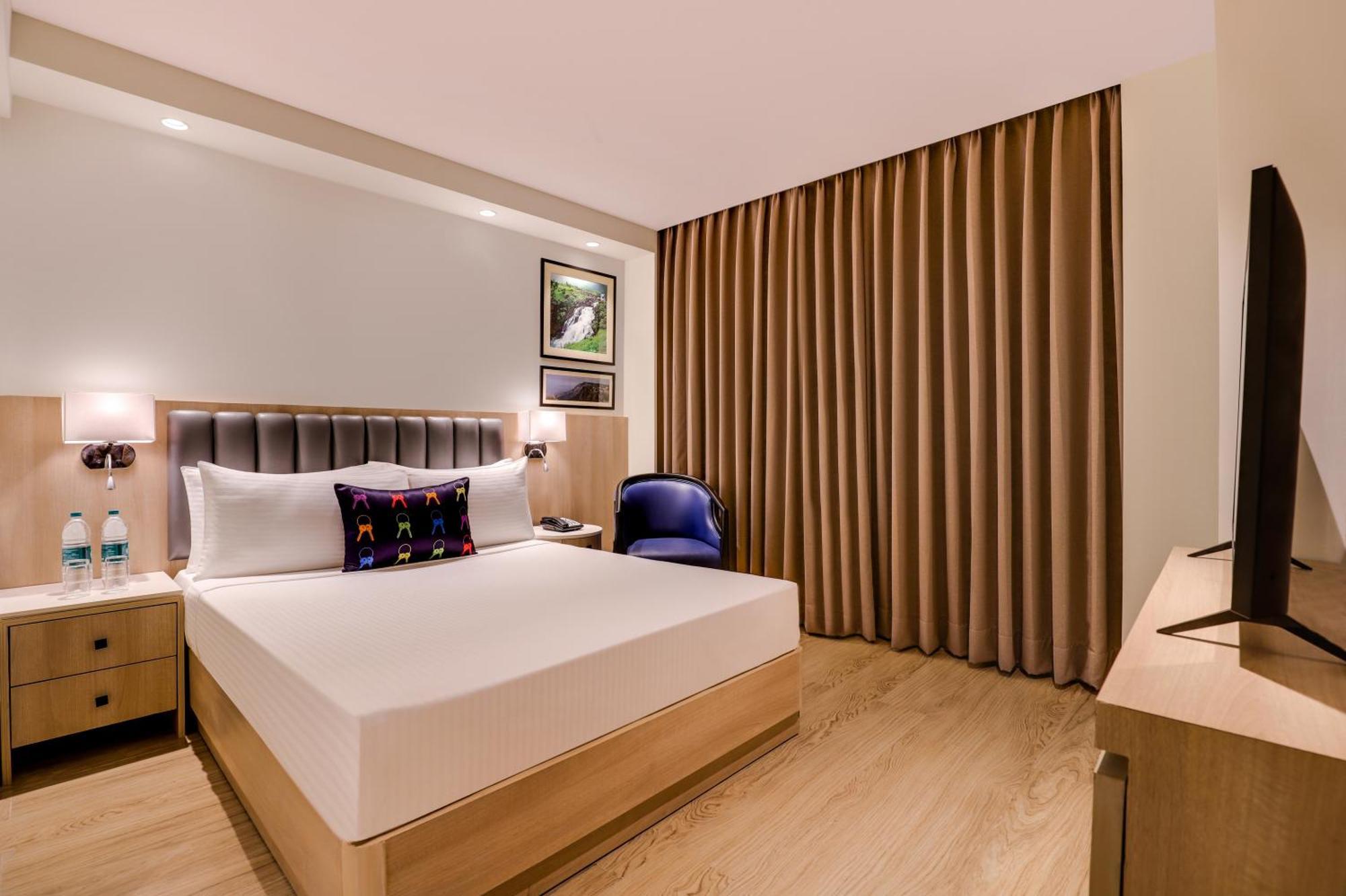 Keys Prima By Lemon Tree Hotels, Pimpri, Pune Exteriör bild