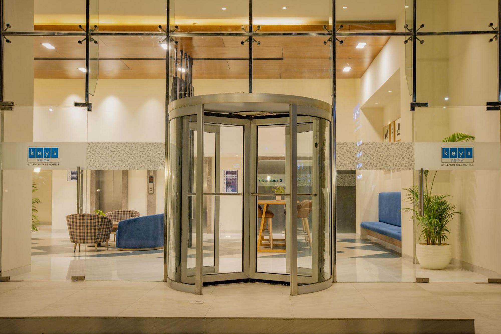 Keys Prima By Lemon Tree Hotels, Pimpri, Pune Exteriör bild