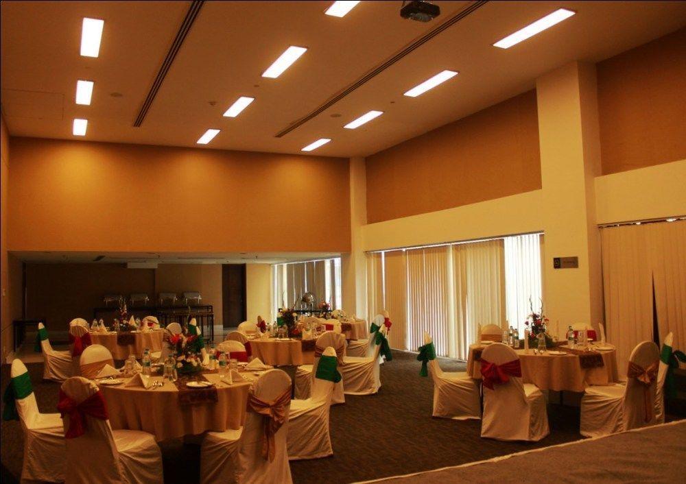 Keys Prima By Lemon Tree Hotels, Pimpri, Pune Exteriör bild